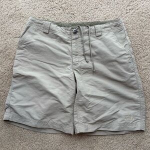 The TNF the north face khaki short hiking walking nylon 9 inch  shorts size 4